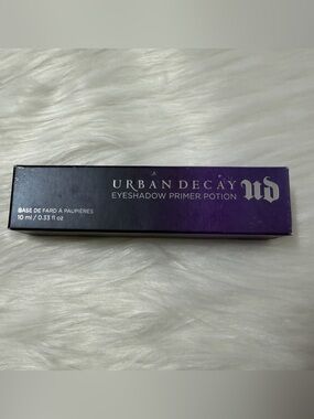 Urban Decay Eyeshadow Primer Potion